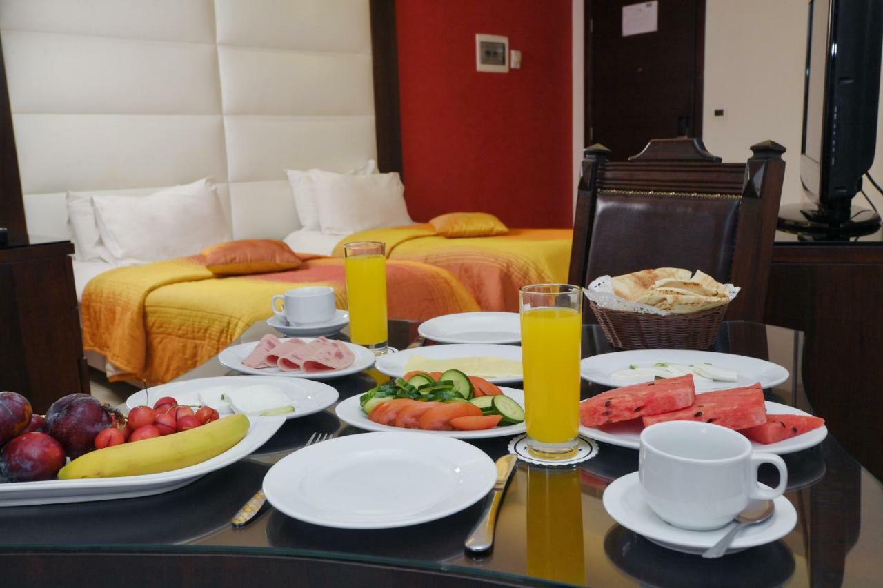 ג'ונייה Hollywood Inn Boutique Hotel מראה חיצוני תמונה